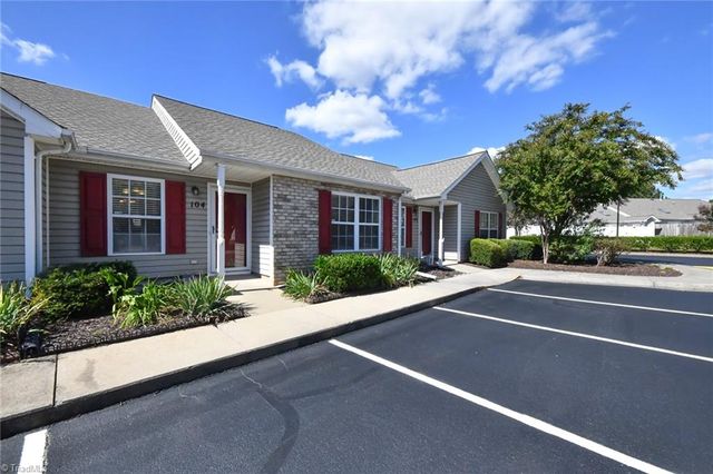 104 Gordon Terrace Road, Kernersville, NC 27284
