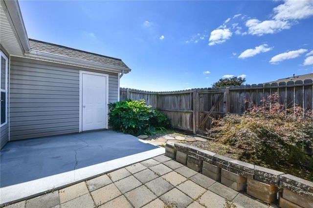 104 Gordon Terrace Road, Kernersville, NC 27284