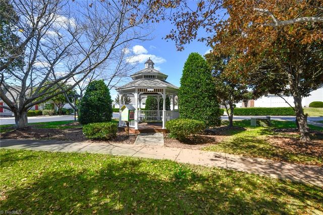 104 Gordon Terrace Road, Kernersville, NC 27284