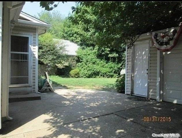 6 Dawes Avenue, Syosset, NY 11791