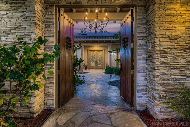 3349 Mendenaro, Fallbrook, CA 92028