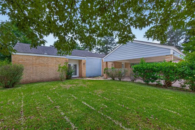 12079 Maverick Drive, Willis, TX 77378