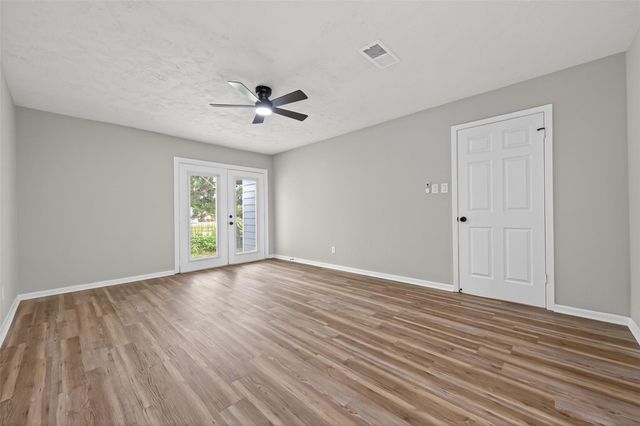 12079 Maverick Drive, Willis, TX 77378