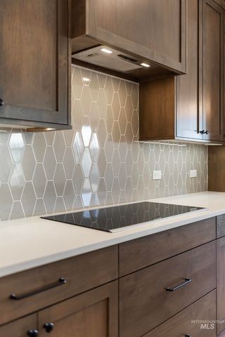 400 S Diesel Way, Boise, ID 83716