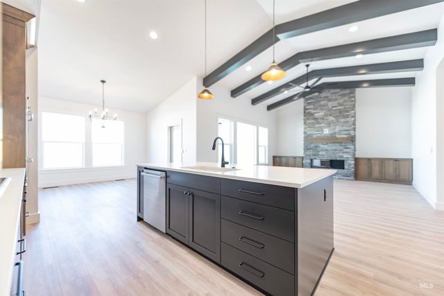 400 S Diesel Way, Boise, ID 83716