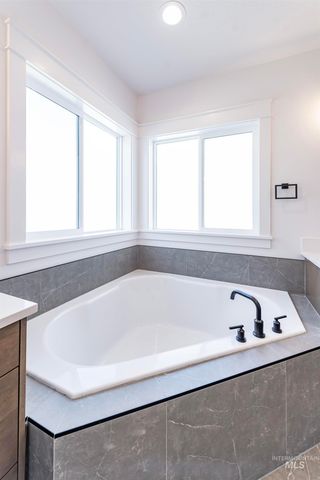 400 S Diesel Way, Boise, ID 83716