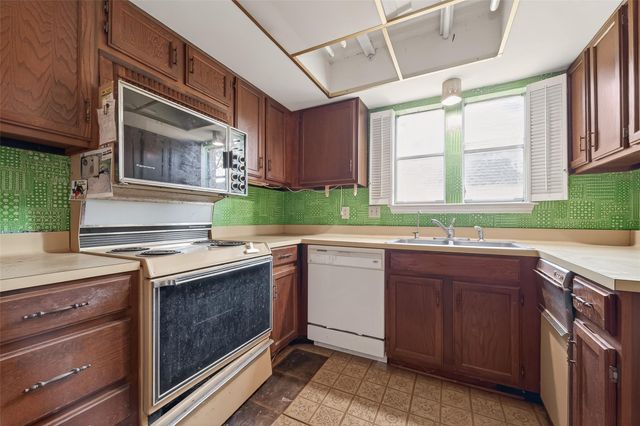 2819 Camelot Lane, Missouri City, TX 77459