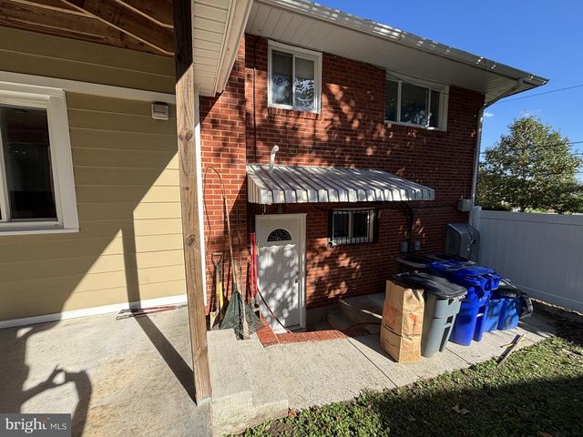 10406 CONOVER, Silver Spring, MD 20902