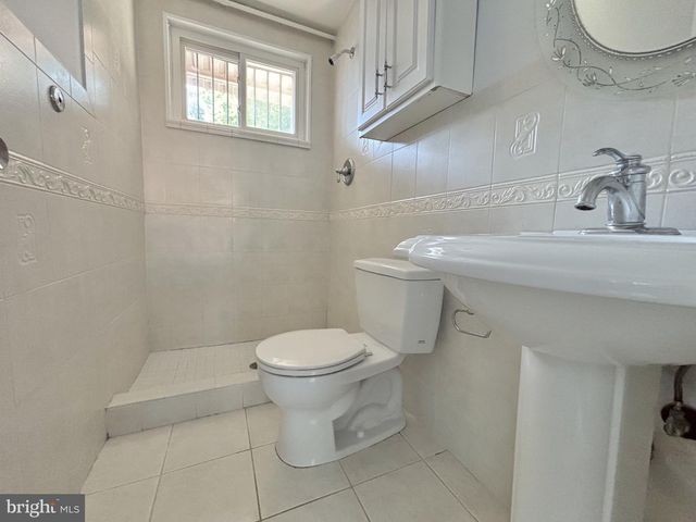 10406 CONOVER, Silver Spring, MD 20902