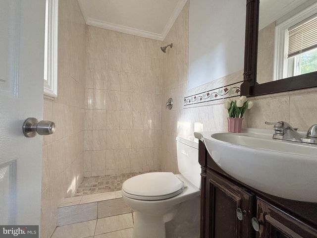 10406 CONOVER, Silver Spring, MD 20902