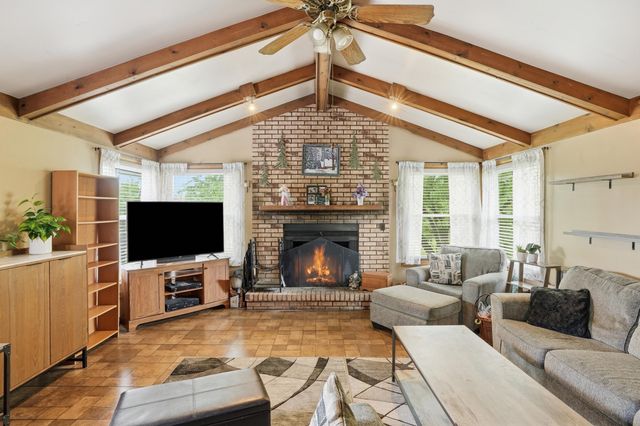 4066 Kingsway Drive, Crown Point, IN 46307