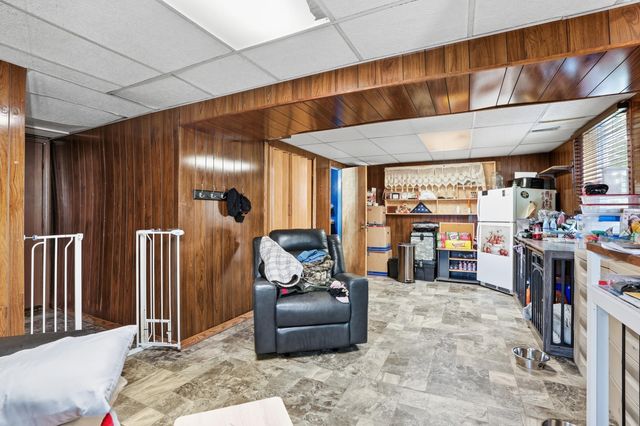 4066 Kingsway Drive, Crown Point, IN 46307