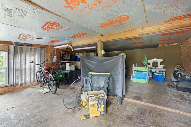 4066 Kingsway Drive, Crown Point, IN 46307