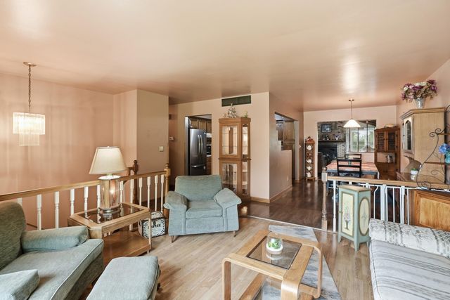 4066 Kingsway Drive, Crown Point, IN 46307