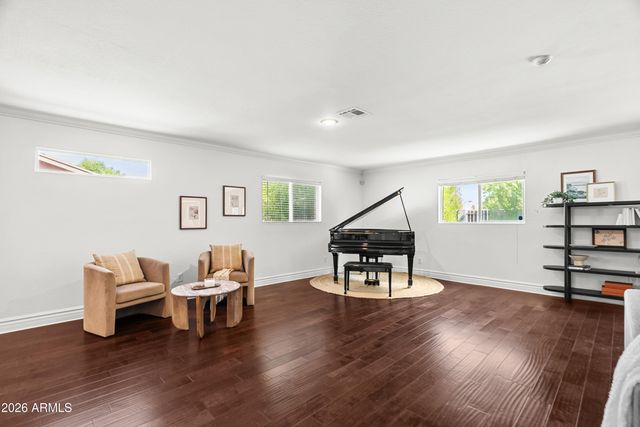4330 E DEVONSHIRE Avenue, Phoenix, AZ 85018