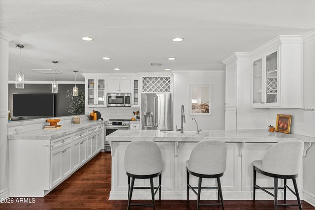 4330 E DEVONSHIRE Avenue, Phoenix, AZ 85018