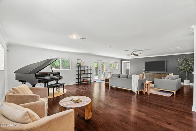 4330 E DEVONSHIRE Avenue, Phoenix, AZ 85018