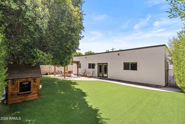 4330 E DEVONSHIRE Avenue, Phoenix, AZ 85018