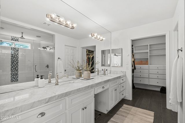 4330 E DEVONSHIRE Avenue, Phoenix, AZ 85018