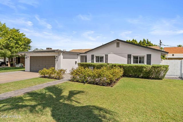 4330 E DEVONSHIRE Avenue, Phoenix, AZ 85018
