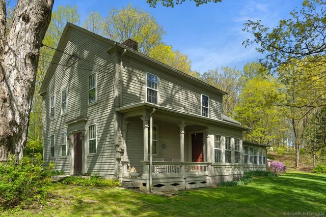 212 Main Street North, Woodbury, CT 06798