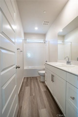 19508 Hanging Rock Rd., Lake Elsinore, CA 92532