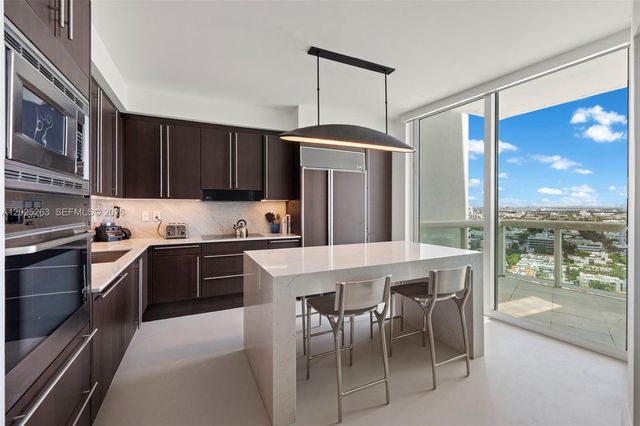 1000 S Pointe Dr 2803, Miami Beach, FL 33139