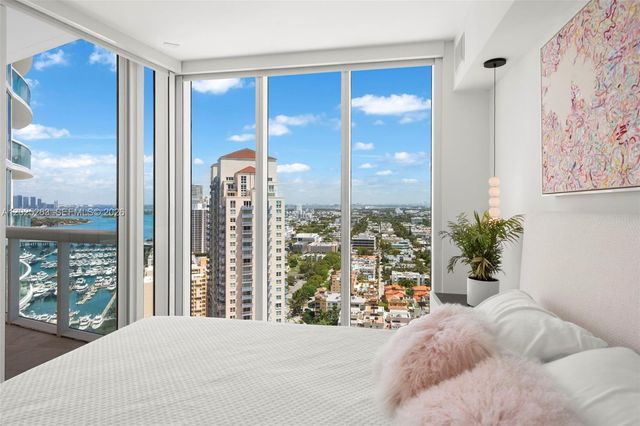 1000 S Pointe Dr 2803, Miami Beach, FL 33139