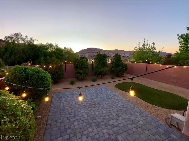 903 Earth Luster Road, Las Vegas, NV 89178