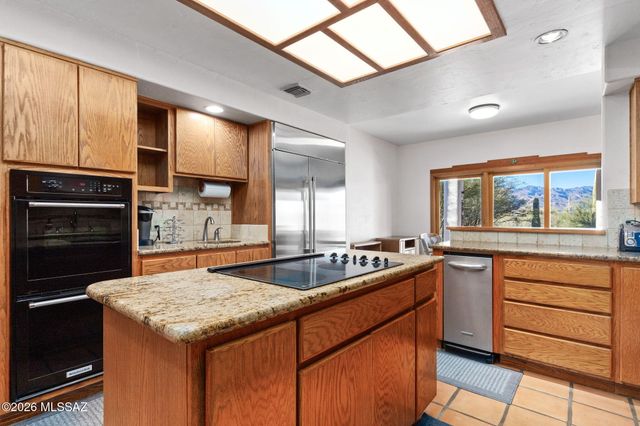 12241 E 8th Street, Tucson, AZ 85748