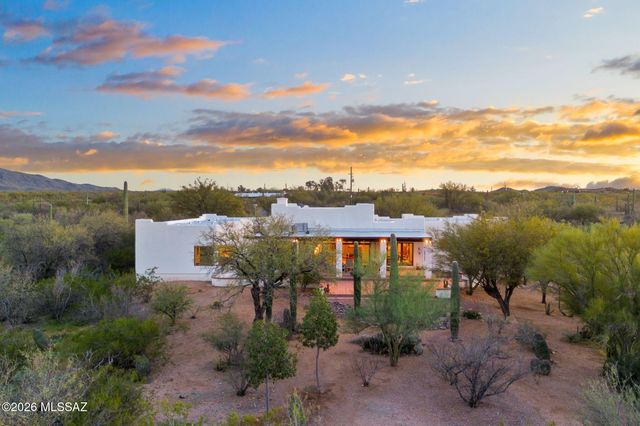 12241 E 8th Street, Tucson, AZ 85748