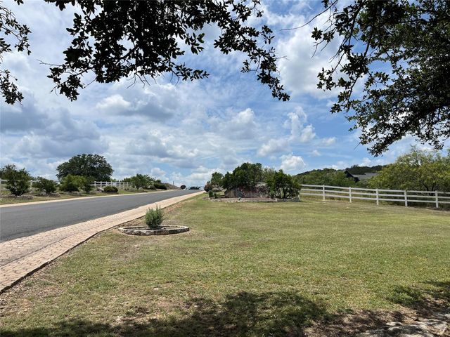 400 Sonora DR, Bertram, TX 78605
