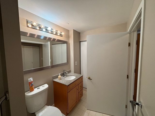 1 Seal Harbor Rd 413, Winthrop, MA 02152