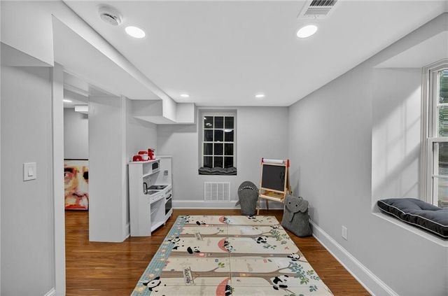 1785 Meadowdale NE Avenue, Atlanta, GA 30306