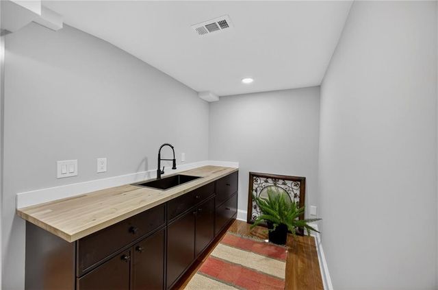 1785 Meadowdale NE Avenue, Atlanta, GA 30306