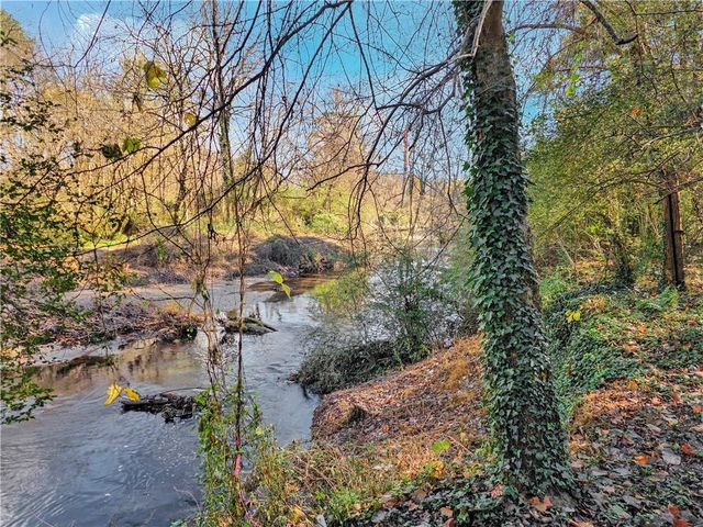 1785 Meadowdale NE Avenue, Atlanta, GA 30306