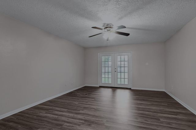 706 S Diamondhead Boulevard, Crosby, TX 77532