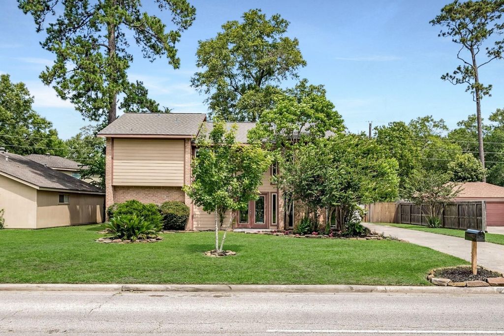 706 S Diamondhead Boulevard, Crosby, TX 77532