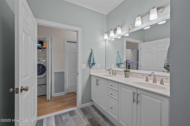 9804 Clarendon Drive, Emerald Isle, NC 28594