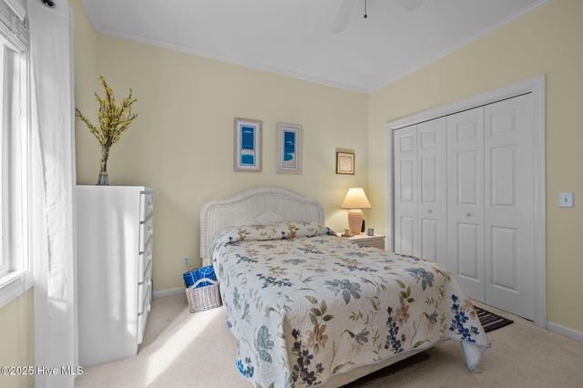 9804 Clarendon Drive, Emerald Isle, NC 28594