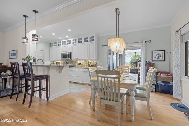 9804 Clarendon Drive, Emerald Isle, NC 28594