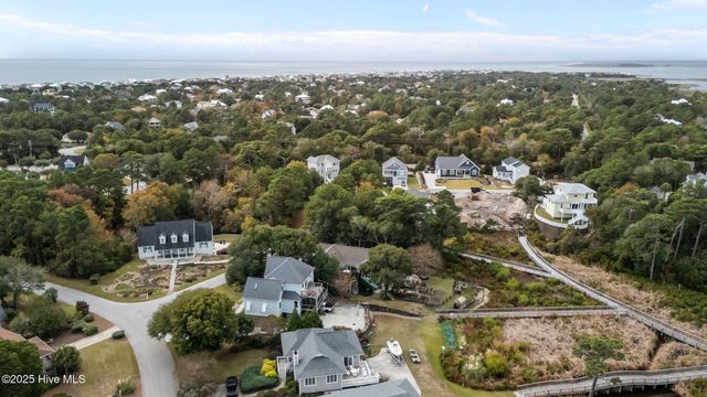 9804 Clarendon Drive, Emerald Isle, NC 28594