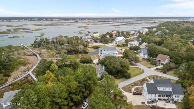9804 Clarendon Drive, Emerald Isle, NC 28594