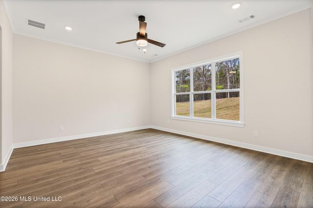 5049 S River Grove Lane, Olive Branch, MS 38654