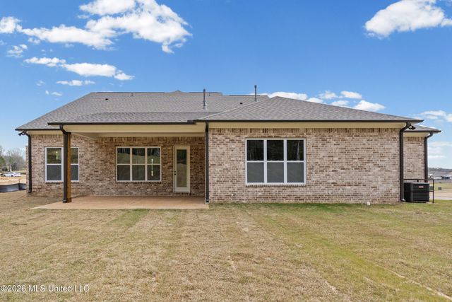 5049 S River Grove Lane, Olive Branch, MS 38654