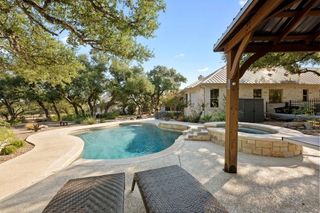 290 Trailmaster CIR, Driftwood, TX 78619