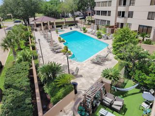 3525 Sage Road 303, Houston, TX 77056