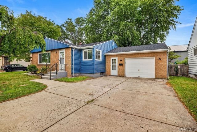 39 Lemoine Avenue, Cheektowaga, NY 14227