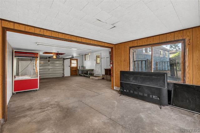 39 Lemoine Avenue, Cheektowaga, NY 14227