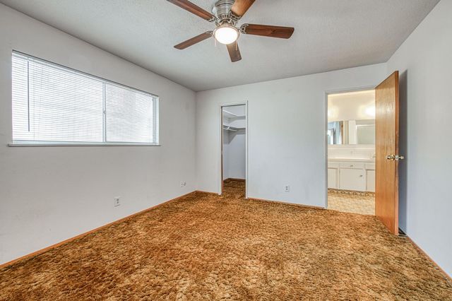786 E Dovewood Lane, Fresno, CA 93710